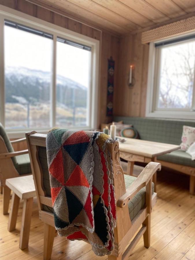 Stort Og Autentisk Hus I Skjak - Kort Vei Til Lom! Экстерьер фото